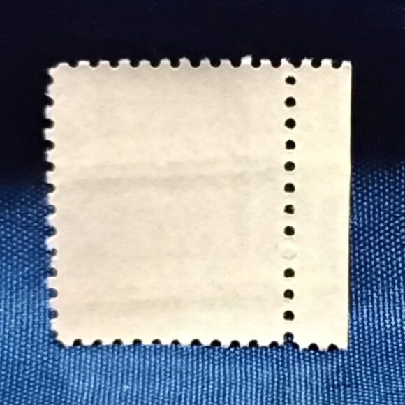 Uncirculated USA 1973 Amadeus Giannini: Banker 21 Cent Stamp!! - Picture 2 of 2